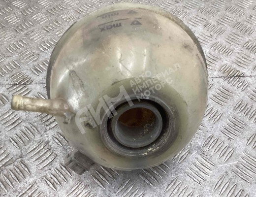 Бачок расширительный Volkswagen Transporter T4 (7D) 1990-1997  Volkswagen Transporter Transporter T4 (7D) 1990-1997
