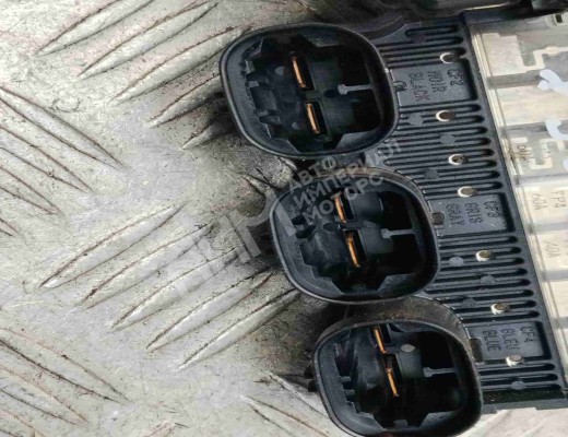Блок предохранителей Peugeot 807 2002-2014  Peugeot 807 807 2002-2014
