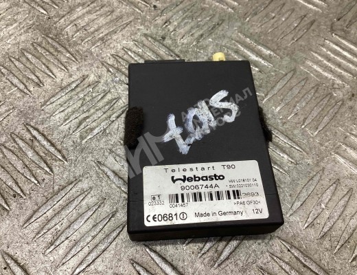 Блок управления автономным отопителем Volkswagen Passat B5+ (3B) 2000-2005 рестайлинг  Volkswagen Passat Passat B5+ (3B) 2000-2005 рестайлинг