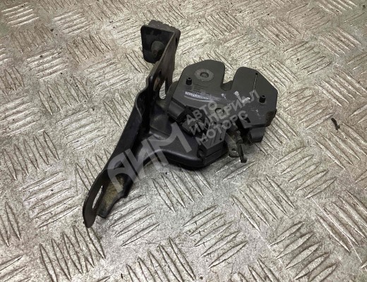 Замок капота Volvo 850 1992-1997  Volvo 850 850 1992-1997