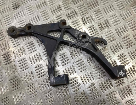 Кронштейн рамы Scania R-Series 2004-2016  Scania R-series R-Series 2004-2016