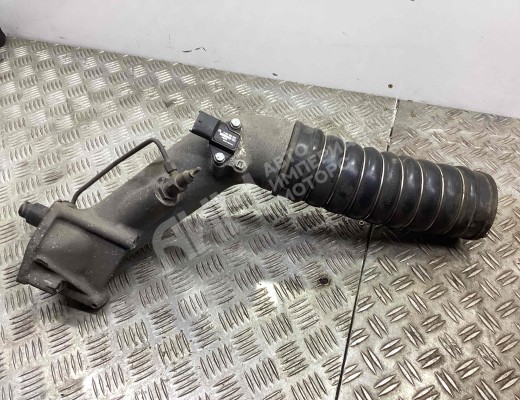 Патрубок интеркулера MAN TGA 2000-2008  MAN TGA TGA 2000-2008