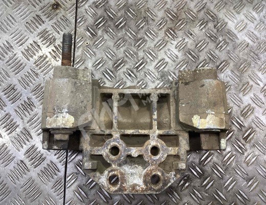 Подушка крепления КПП Scania 4-series 1995-2004  Scania 4-series 4-series 1995-2004