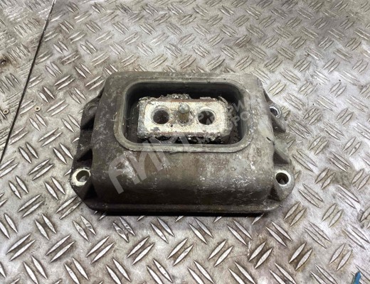 Подушка крепления двигателя Renault Magnum E-TECH II 1997-2000  Renault Magnum Magnum E-TECH II 1997-2000