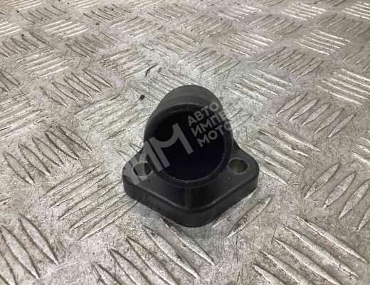 Фланец (тройник) системы охлаждения Volkswagen Transporter T4 (7D) 1997-2003 рестайлинг  Volkswagen Transporter Transporter T4 (7D) 1997-2003 рестайлинг