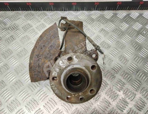 Ступица передняя правая Seat Alhambra I (7M) 1996-2000  Seat Alhambra Alhambra I (7M) 1996-2000