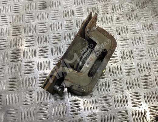 Подушка крепления двигателя Renault Magnum E-TECH II 1997-2000  Renault Magnum Magnum E-TECH II 1997-2000