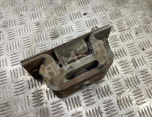 Подушка крепления двигателя Renault Magnum E-TECH II 1997-2000  Renault Magnum Magnum E-TECH II 1997-2000