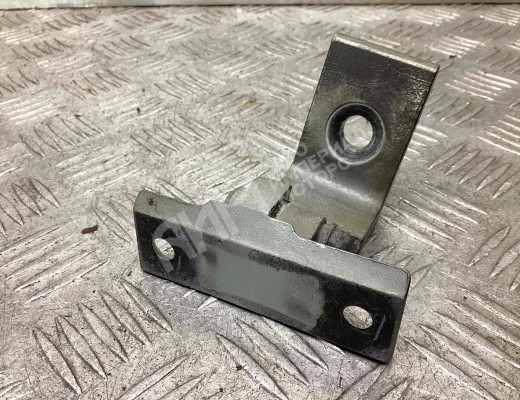 Петля двери передней правой  BMW 5-Series 5-Series (E60/61) 2003-2007