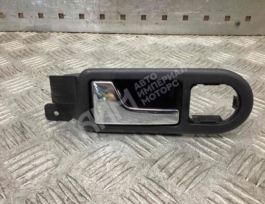 Ручка внутренняя передняя левая Volkswagen Golf IV (1J) 1997-2004  Volkswagen Golf Golf IV (1J) 1997-2004
