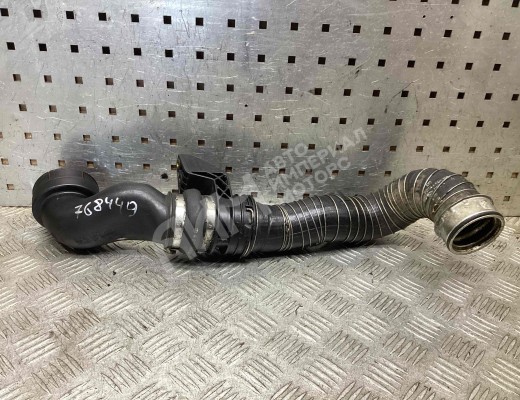 Патрубок интеркулера Mercedes C (W203) 2000-2004  Mercedes C C (W203) 2000-2004