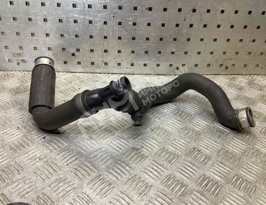 Патрубок радиатора Mercedes C (W203) 2000-2004  Mercedes C C (W203) 2000-2004