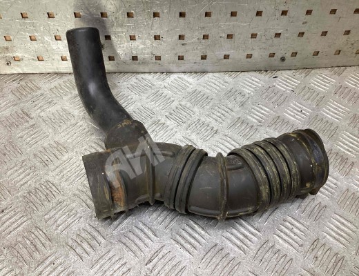 Патрубок воздушного фильтра Renault Megane II 2002-2006  Renault Megane Megane II 2002-2006