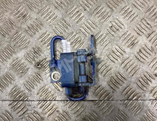 Петля двери передней левой Volkswagen Golf+ V (5M) 2005-2014  Volkswagen Golf Plus Golf+ V (5M) 2005-2014