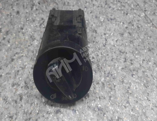 Переключатель света Volkswagen Passat B5 (3B) 1996-2000  Volkswagen Passat Passat B5 (3B) 1996-2000