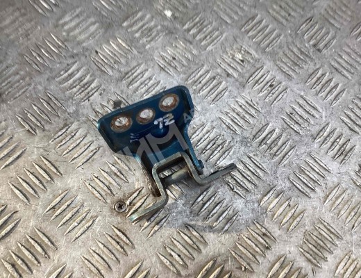 Петля двери Mazda 323F I (BG) 1989-1994  Mazda 323F 323F I (BG) 1989-1994