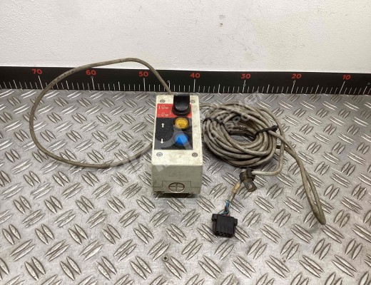 Пульт управления пневмоподвеской Volvo FH I 1993-2001  Volvo FH FH I 1993-2001