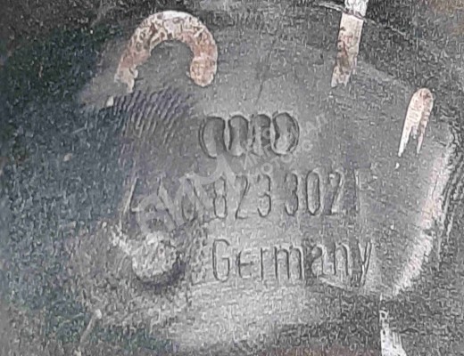 Петля капота Audi A6 C4 (4A) 1994-1997  Audi A6 A6 C4 (4A) 1994-1997