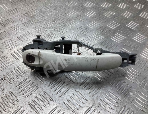 Ручка наружная передняя левая Volkswagen Golf V (1K) 2004-2009  Volkswagen Golf Golf V (1K) 2004-2009