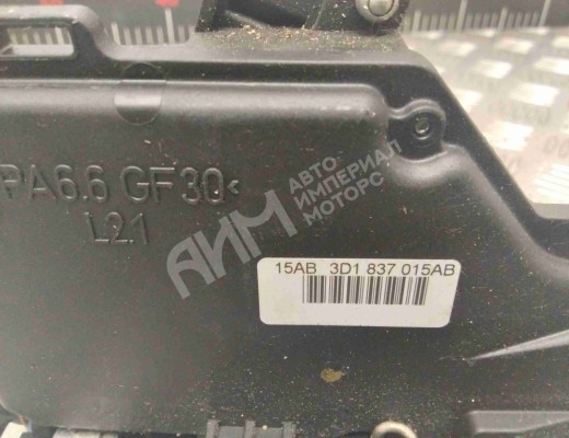 Замок двери передней левой Volkswagen Golf+ V (5M) 2005-2014  Volkswagen Golf Plus Golf+ V (5M) 2005-2014