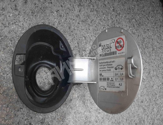 Лючок топливного бака Volkswagen Touran I (1T) 2003-2006  Volkswagen Touran Touran I (1T) 2003-2006