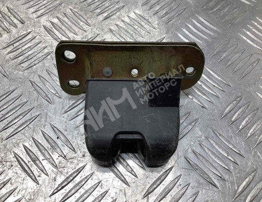 Замок багажника Mitsubishi Carisma (DA) 1995-2004  Mitsubishi Carisma Carisma (DA) 1995-2004