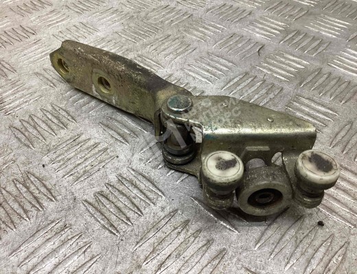 Ролик двери сдвижной Volkswagen Transporter T4 (7D) 1997-2003 рестайлинг  Volkswagen Transporter Transporter T4 (7D) 1997-2003 рестайлинг