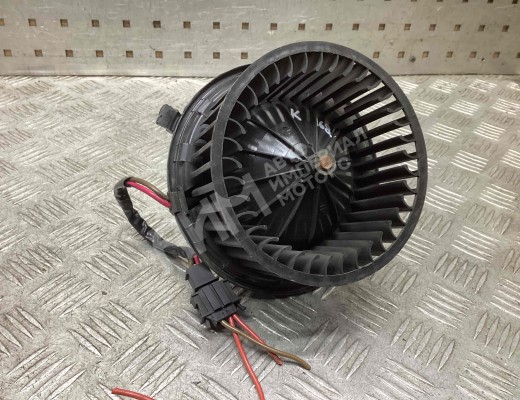 Моторчик печки Volkswagen Transporter T4 (7D) 1990-1997  Volkswagen Transporter Transporter T4 (7D) 1990-1997