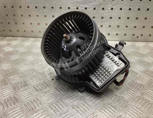 Моторчик печки Mercedes C (W203) 2004-2007 рестайлинг  Mercedes C C (W203) 2004-2007 рестайлинг