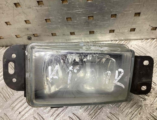 Фара противотуманная правая Toyota Corolla (E120) 2001-2007  Toyota Corolla Corolla (E120) 2001-2007