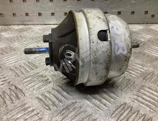 Подушка крепления двигателя Audi A6 C5 (4B) 2001-2004 рестайлинг  Audi A6 A6 C5 (4B) 2001-2004 рестайлинг