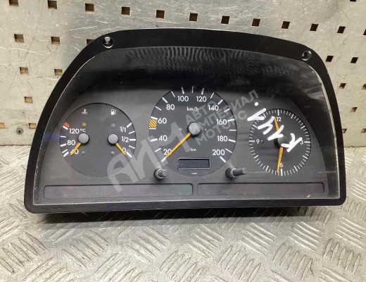 Щиток приборов (приборная панель) Mercedes Vito I (W638) 1996-2003  Mercedes Vito Vito I (W638) 1996-2003
