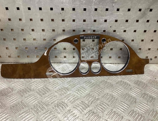 Накладка декоративная на торпедо Volkswagen Passat B6 (3C) 2005-2010  Volkswagen Passat Passat B6 (3C) 2005-2010
