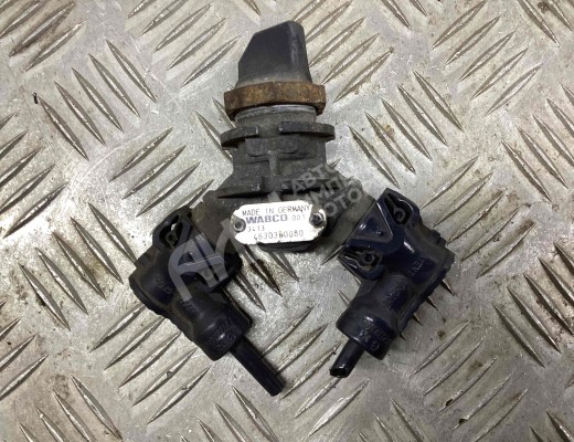 Кнопка (выключатель) Iveco Stralis I 2002-2012  Iveco Stralis Stralis I 2002-2012