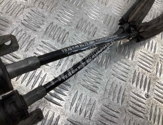 Кулиса Volkswagen Golf V (1K) 2004-2009  Volkswagen Golf Golf V (1K) 2004-2009