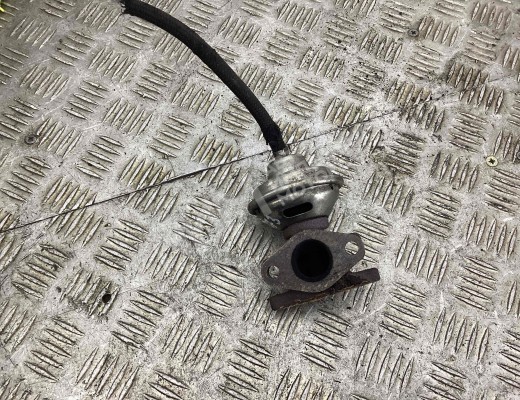 Клапан EGR Volkswagen Passat B4 (3A) 1993-1997  Volkswagen Passat Passat B4 (3A) 1993-1997