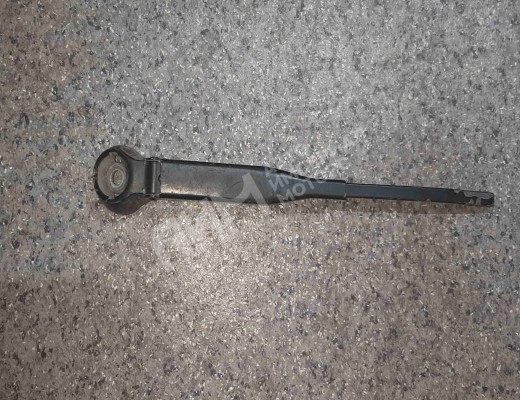 Щеткодержатель задний Audi 100 C4 (4A) 1990-1995  Audi 100 100 C4 (4A) 1990-1995