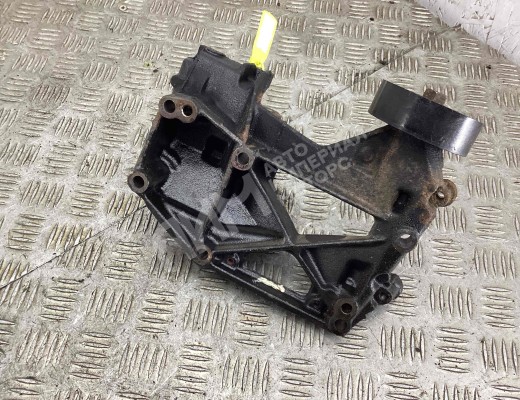 Кронштейн генератора Citroen X. Picasso (N68) 1999-2010  Citroen Xsara Picasso X. Picasso (N68) 1999-2010