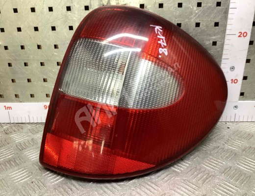 Фонарь задний правый Chrysler Voyager IV (RG) 2001-2008  Chrysler Voyager Voyager IV (RG) 2001-2008