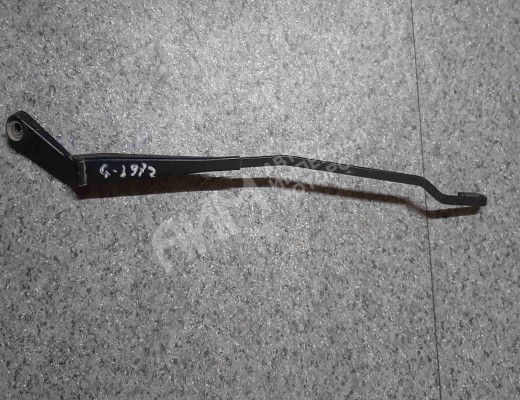 Щеткодержатель (поводок стеклоочистителя, дворник) Volkswagen Golf III (1H) 1991-1997  Volkswagen Golf Golf III (1H) 1991-1997