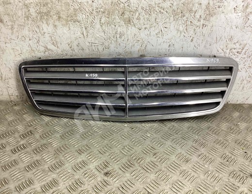Решетка радиатора Mercedes C (W203) 2004-2007 рестайлинг  Mercedes C C (W203) 2004-2007 рестайлинг