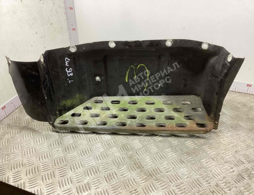 Подножка кабины левая (входной модуль) Volvo FLC I (1996-2000)  Volvo FLC FLC I (1996-2000)