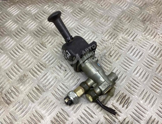 Кран ручного тормоза  Volkswagen L80 1994-2000
