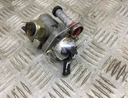 Кнопка (выключатель) Volkswagen L80 1994-2000  Volkswagen L80 L80 1994-2000