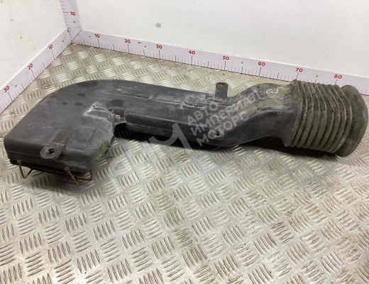 Воздуховод Volkswagen L80 1994-2000  Volkswagen L80 L80 1994-2000