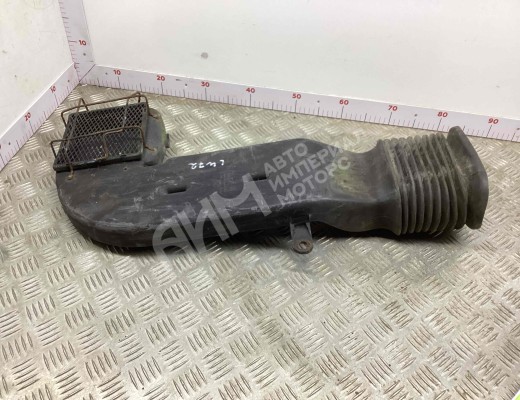 Воздуховод Volkswagen L80 1994-2000  Volkswagen L80 L80 1994-2000