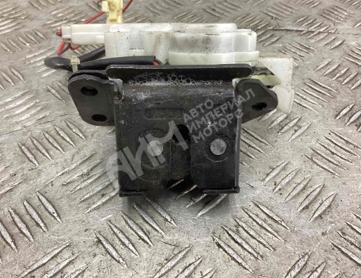 Замок багажника Mazda 6 I (GG) 2005-2007 рестайлинг  Mazda 6 6 I (GG) 2005-2007 рестайлинг