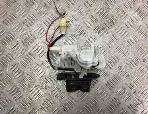 Замок багажника Mazda 6 I (GG) 2005-2007 рестайлинг  Mazda 6 6 I (GG) 2005-2007 рестайлинг