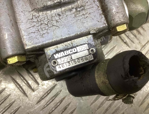 Кран главный тормозной Volkswagen L80 1994-2000  Volkswagen L80 L80 1994-2000