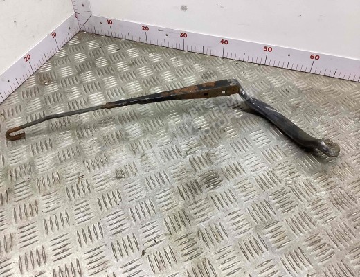 Щеткодержатель (поводок стеклоочистителя, дворник) Renault Midlum I 2000-2006  Renault Midlum Midlum I 2000-2006